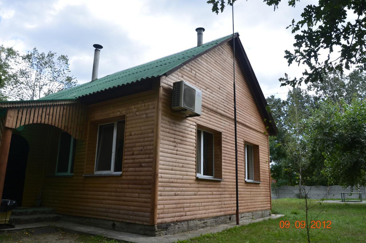 Дом У Днепра Прохорівка Екстер'єр фото